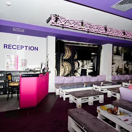 酒店 彩色酒店 阿塞诺夫格勒